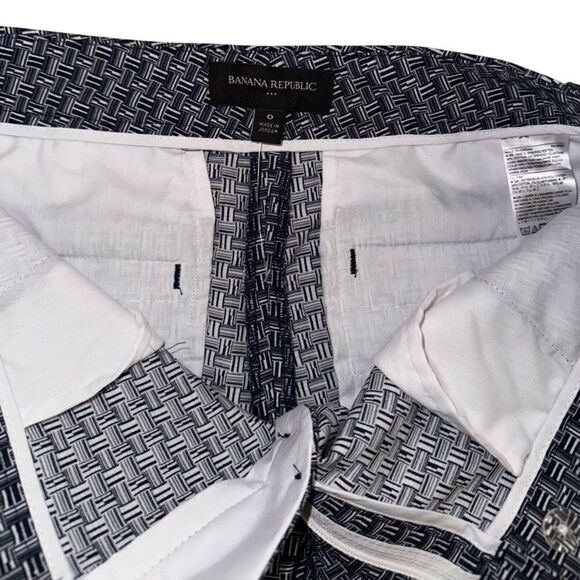 NWOT Banana Republic Women's Bermuda Shorts - Size 0 - Picture 4 of 5